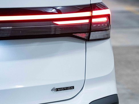 New 2026 Volkswagen Taos S image 6