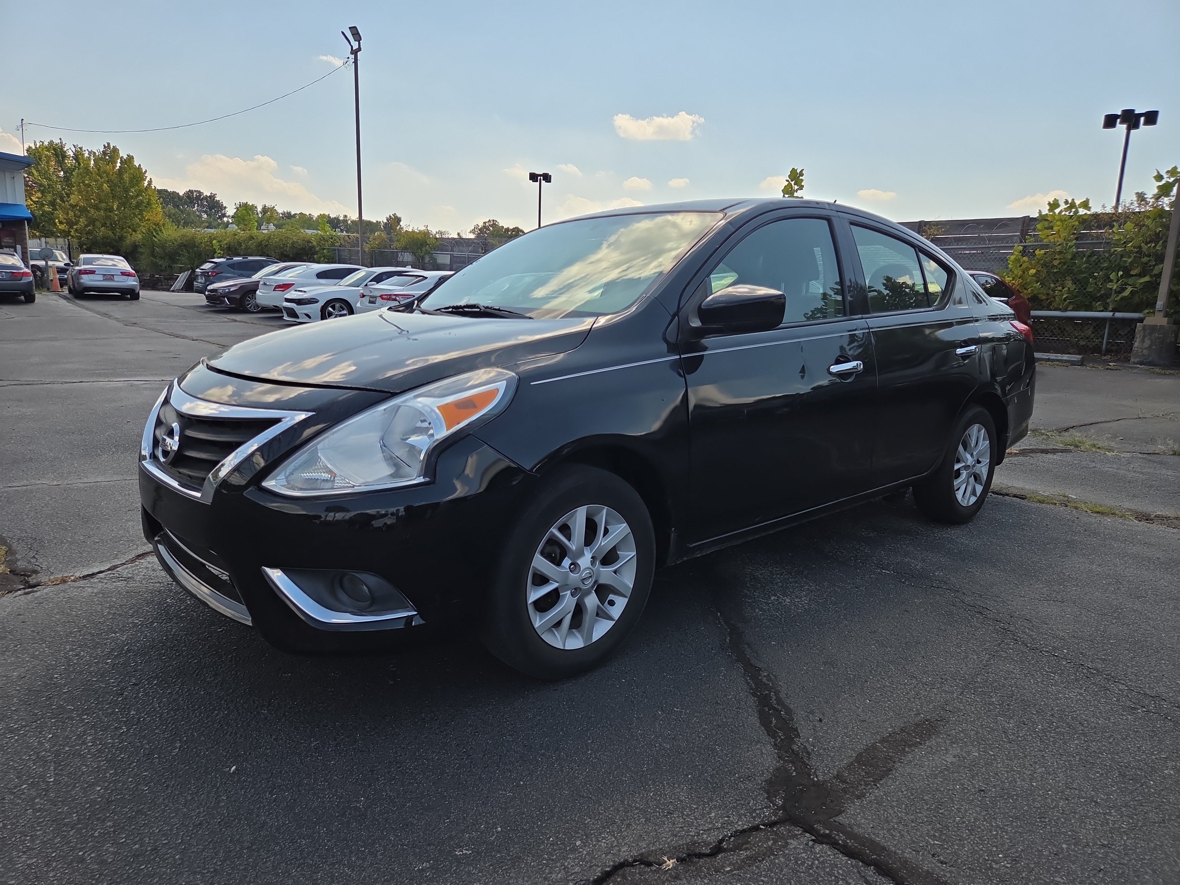 Used 2017 Nissan Versa SV w/ SV Special Edition Package FWD image 1