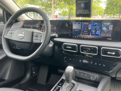 New 2026 Nissan Sentra SV w/ SV Convenience Package FWD image 3