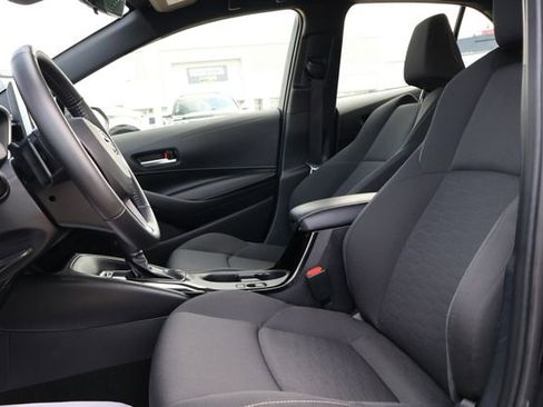 Used 2025 Toyota Corolla SE image 9