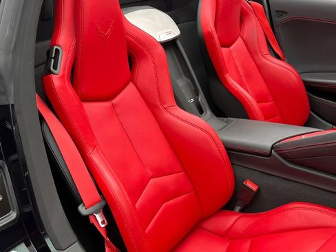 Used 2021 Chevrolet Corvette Stingray Preferred Conv w/ Battery Protection Package image 8