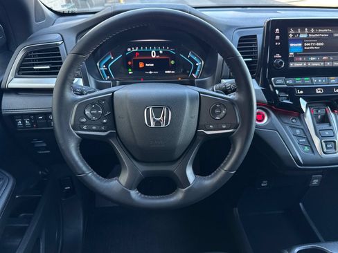 Certified 2023 Honda Odyssey Sport image 14