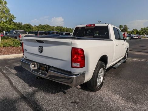 Used 2019 RAM 1500 Classic SLT RWD image 9
