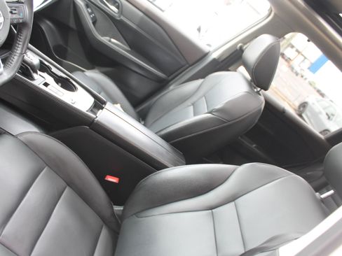 Used 2023 Nissan Rogue SL w/ SL Premium Package FWD image 16
