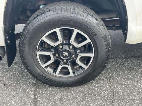 Used 2016 Toyota Tundra Limited image 8