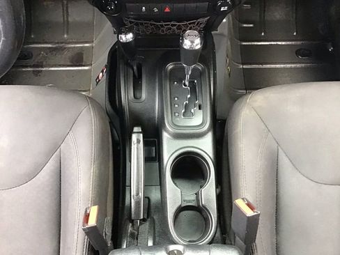 Used 2018 Jeep Wrangler Unlimited Sport S AWD/4WD image 20