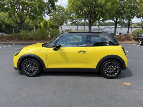 Used 2026 MINI Cooper S FWD image 2