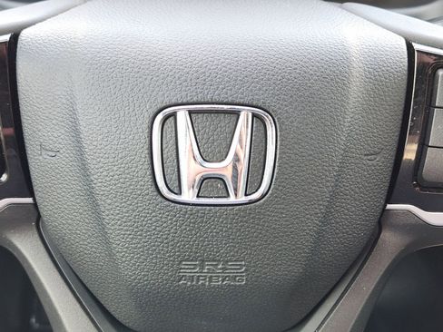 Used 2025 Honda Odyssey Sport-L image 39