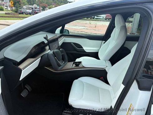 Used 2023 Tesla Model X AWD/4WD image 19