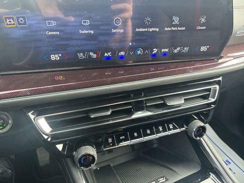 New 2026 Chevrolet Traverse RS image 21