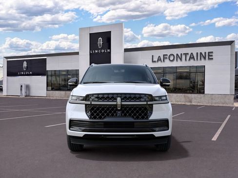 New 2027 Lincoln Navigator Black Label AWD/4WD image 3