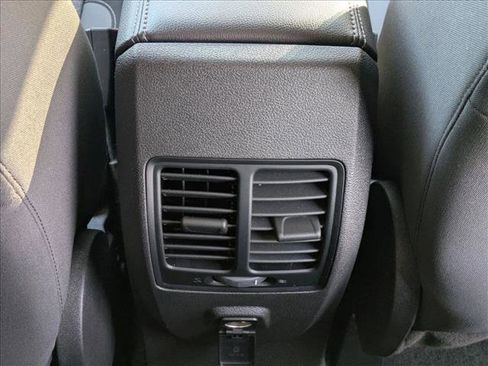 Used 2018 Ford Escape SE w/ Ford Safe & Smart Package image 18