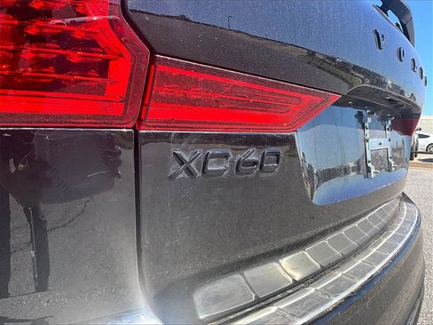 Used 2025 Volvo XC60 B5 Ultra w/ Protection Package Premier image 22