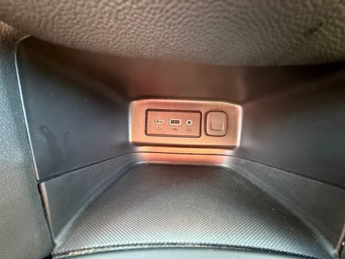 Used 2024 Chevrolet Equinox LT AWD/4WD image 34