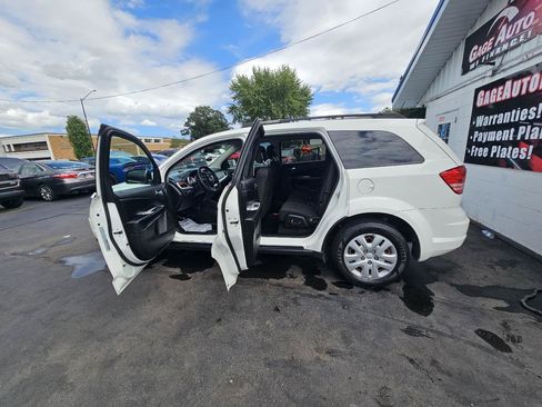 Used 2017 Dodge Journey SE FWD image 23