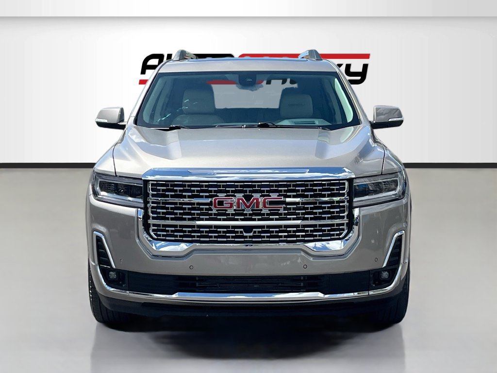 Used 2022 GMC Acadia Denali w/ Trailering Package FWD image 2
