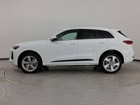 Used 2025 Audi Q5 Premium Plus w/ Premium Plus image 2