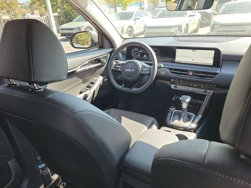 New 2026 Kia Seltos SX image 13