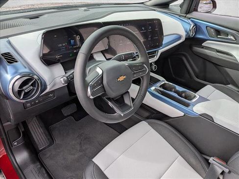 New 2026 Chevrolet Equinox EV LT image 3