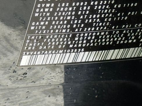 Used 2018 Volkswagen Tiguan SEL Premium image 24