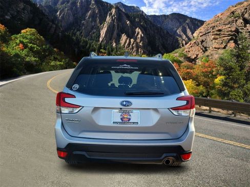 Used 2024 Subaru Forester Limited image 4