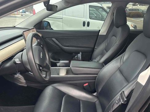 Used 2021 Tesla Model Y Long Range image 7