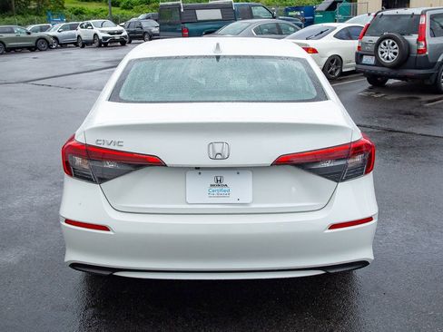 Used 2024 Honda Civic EX image 12