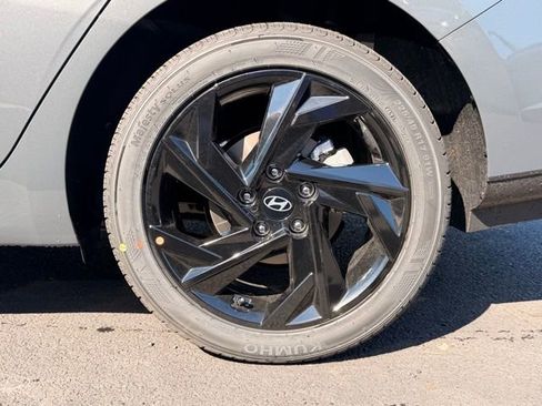 New 2026 Hyundai Elantra SEL Sport image 8