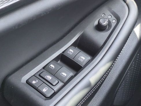 Used 2024 Jeep Grand Cherokee L Altitude AWD/4WD image 24