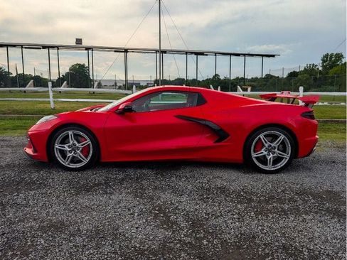 Used 2023 Chevrolet Corvette Stingray Premium Conv w/ Z51 Performance Package RWD image 9