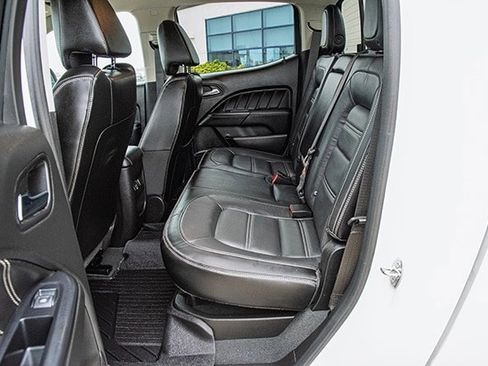 Used 2021 GMC Canyon Denali image 16