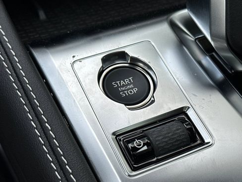 New 2025 Jaguar F-PACE R-Dynamic S image 28