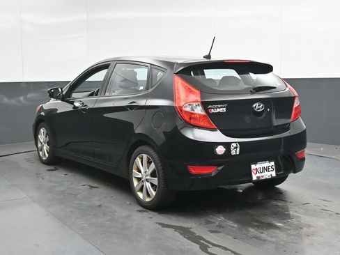 Used 2014 Hyundai Accent SE FWD image 9