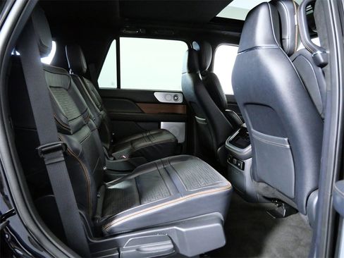 Certified 2024 Lincoln Navigator Black Label image 13