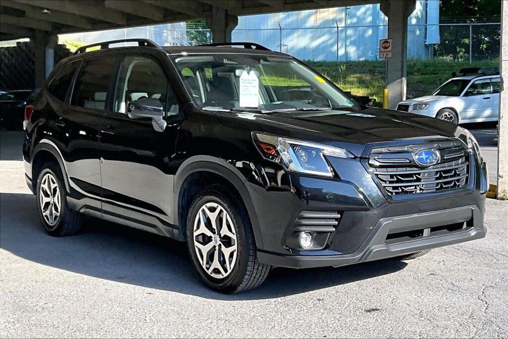 Used 2024 Subaru Forester Premium AWD/4WD image 19