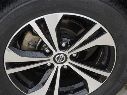 Used 2023 Nissan Sentra SV image 11