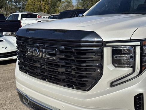Used 2023 GMC Sierra 1500 Denali Ultimate image 3