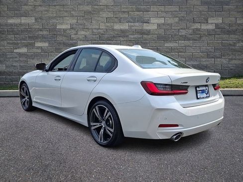 Used 2023 BMW 330i xDrive Sedan w/ Driving Assistance Package AWD/4WD image 4