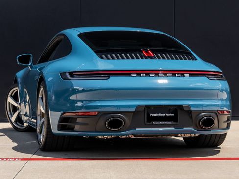 Certified 2023 Porsche 911 Carrera S RWD image 3