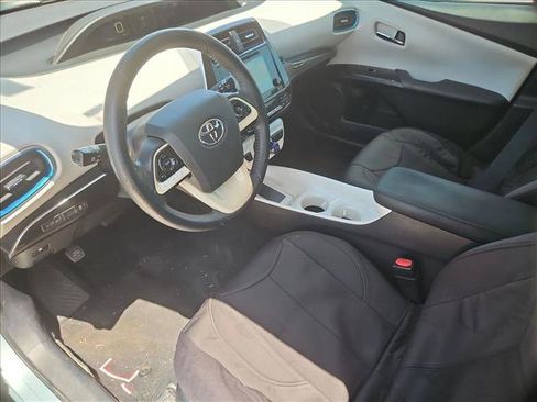 Used 2016 Toyota Prius Three FWD image 10