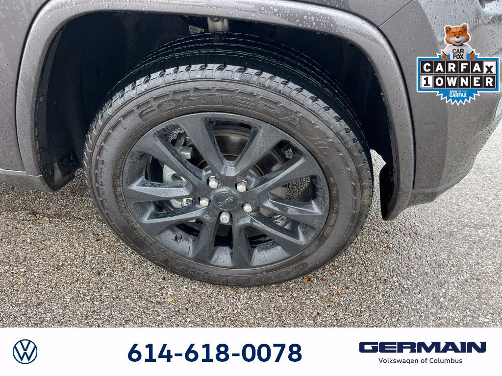 Used 2020 Jeep Grand Cherokee Altitude AWD/4WD image 13