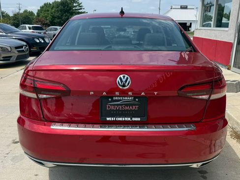 Used 2022 Volkswagen Passat 2.0T FWD image 8