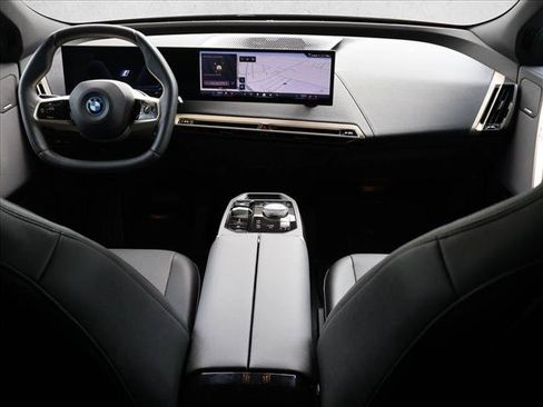 Certified 2024 BMW iX xDrive50 w/ Premium Package AWD/4WD image 20