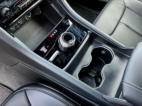 New 2025 Jeep Grand Cherokee L Limited w/ Luxury Tech Group II image 22