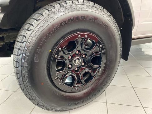 Used 2023 Ford Bronco Wildtrak AWD/4WD image 23