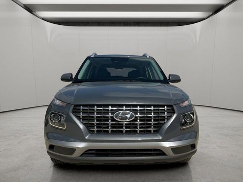 Used 2024 Hyundai Venue SEL image 8