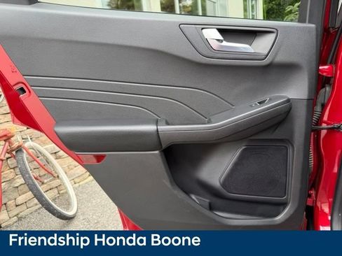 Used 2024 Ford Escape ST-Line AWD/4WD image 31