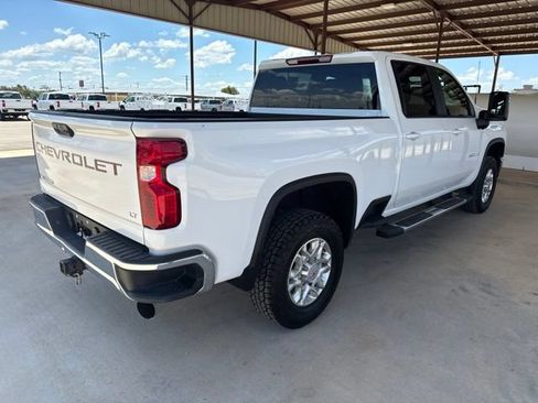 Used 2024 Chevrolet Silverado 2500 LT AWD/4WD image 8