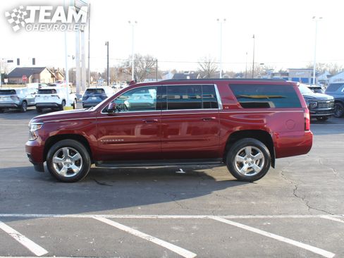 Used 2016 Chevrolet Suburban LS image 7