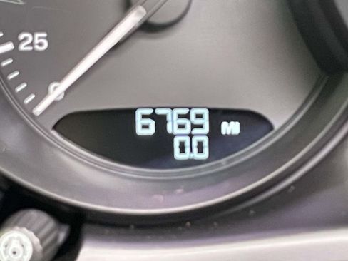 Used 2024 Porsche Macan image 46